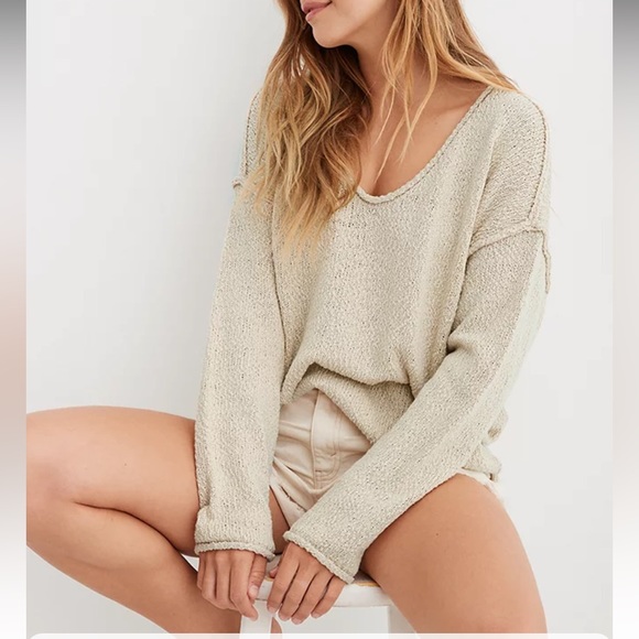 aerie Sweaters - 🌸 Aerie 🌸 “oversized voop sweater”